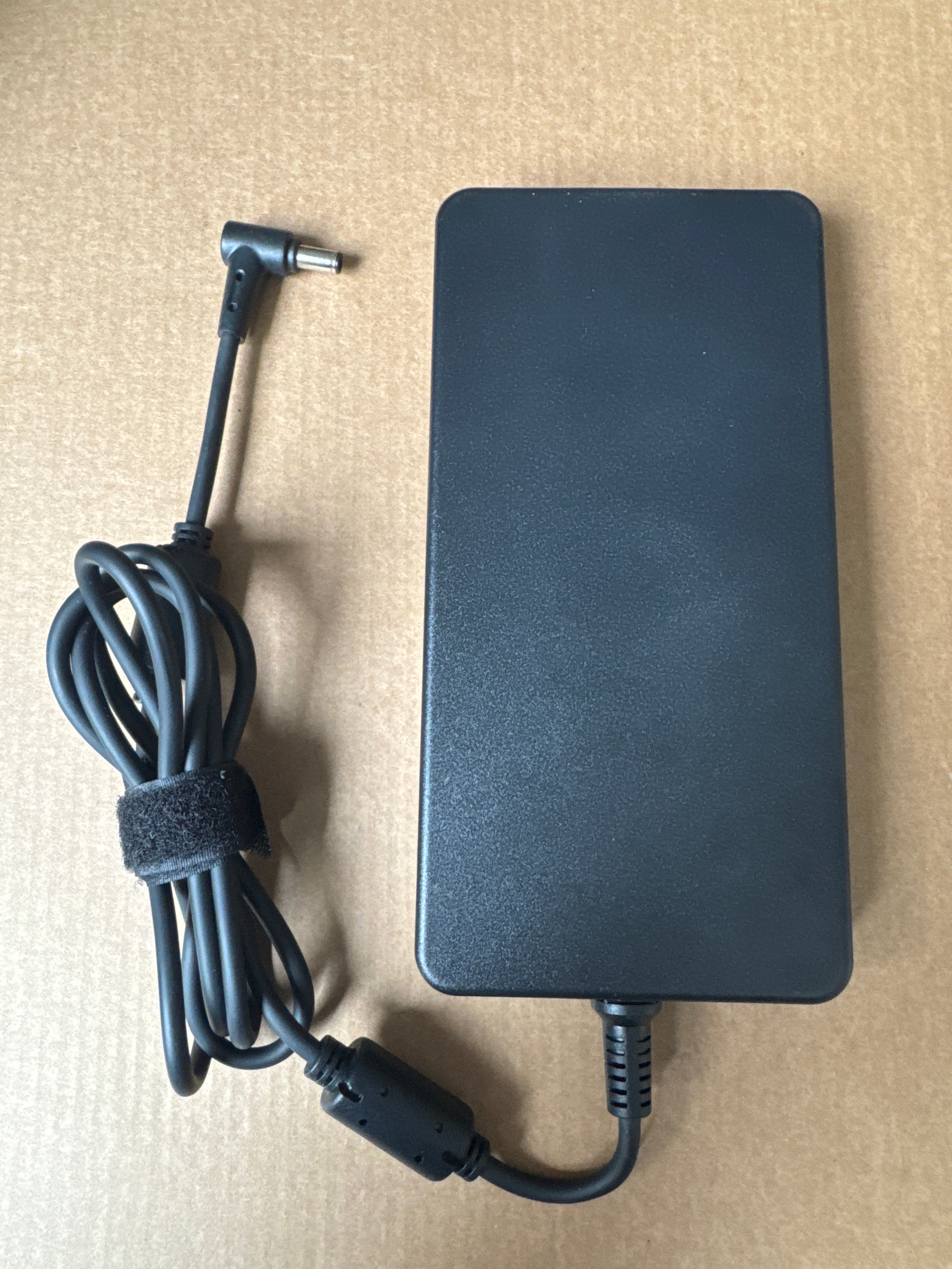 Dell Alienware G3 / G5 / G7 / G25 PSU Charger BRJ90200500
