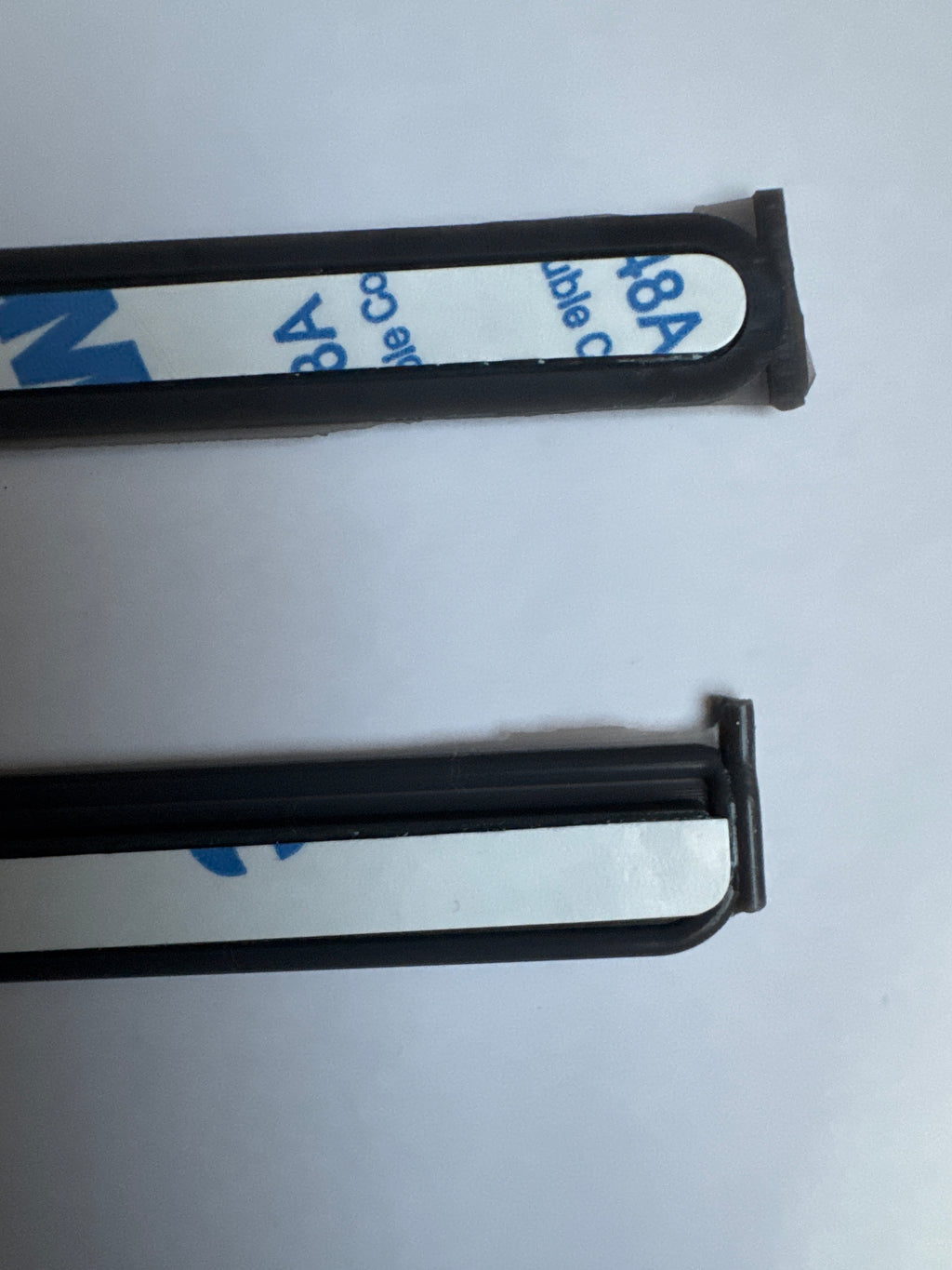 2x Bottom Rubber Feet Strips For Dell Latitude 7410 271mm 1xSet