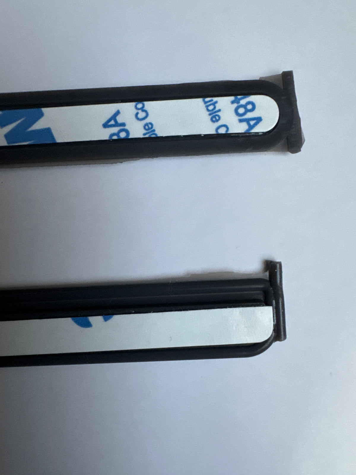 2x Bottom Rubber Feet Strips For Dell Latitude 7410 271mm 1xSet