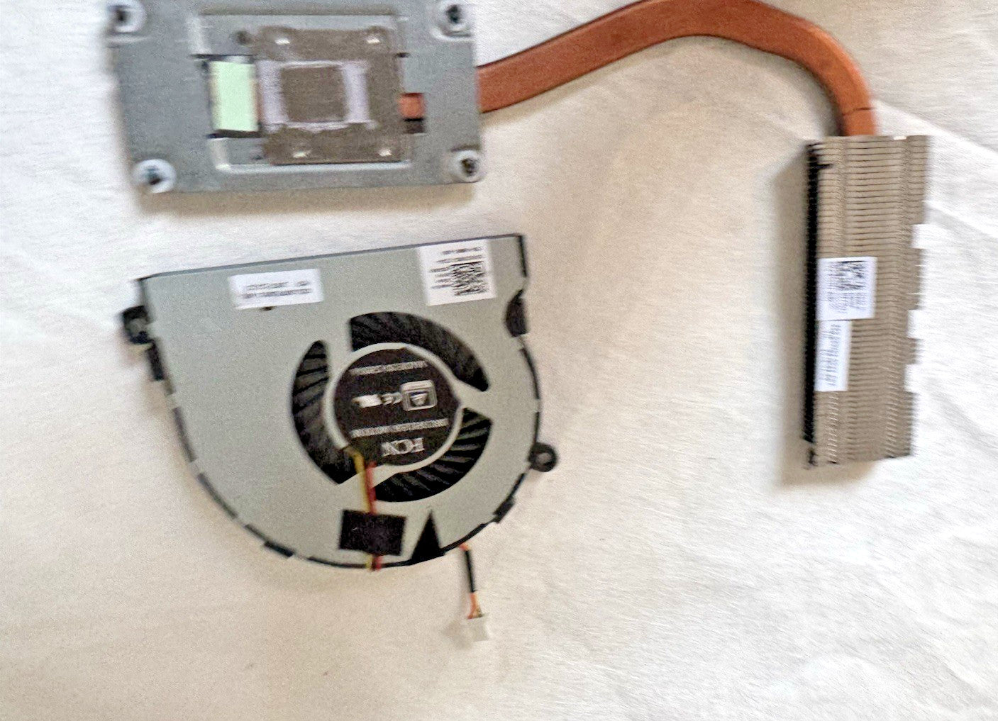 Dell Vostro 15 3568 Series CPU Cooling Fan & Heatsink 0CGF6X 02T1W1 - Refurb.