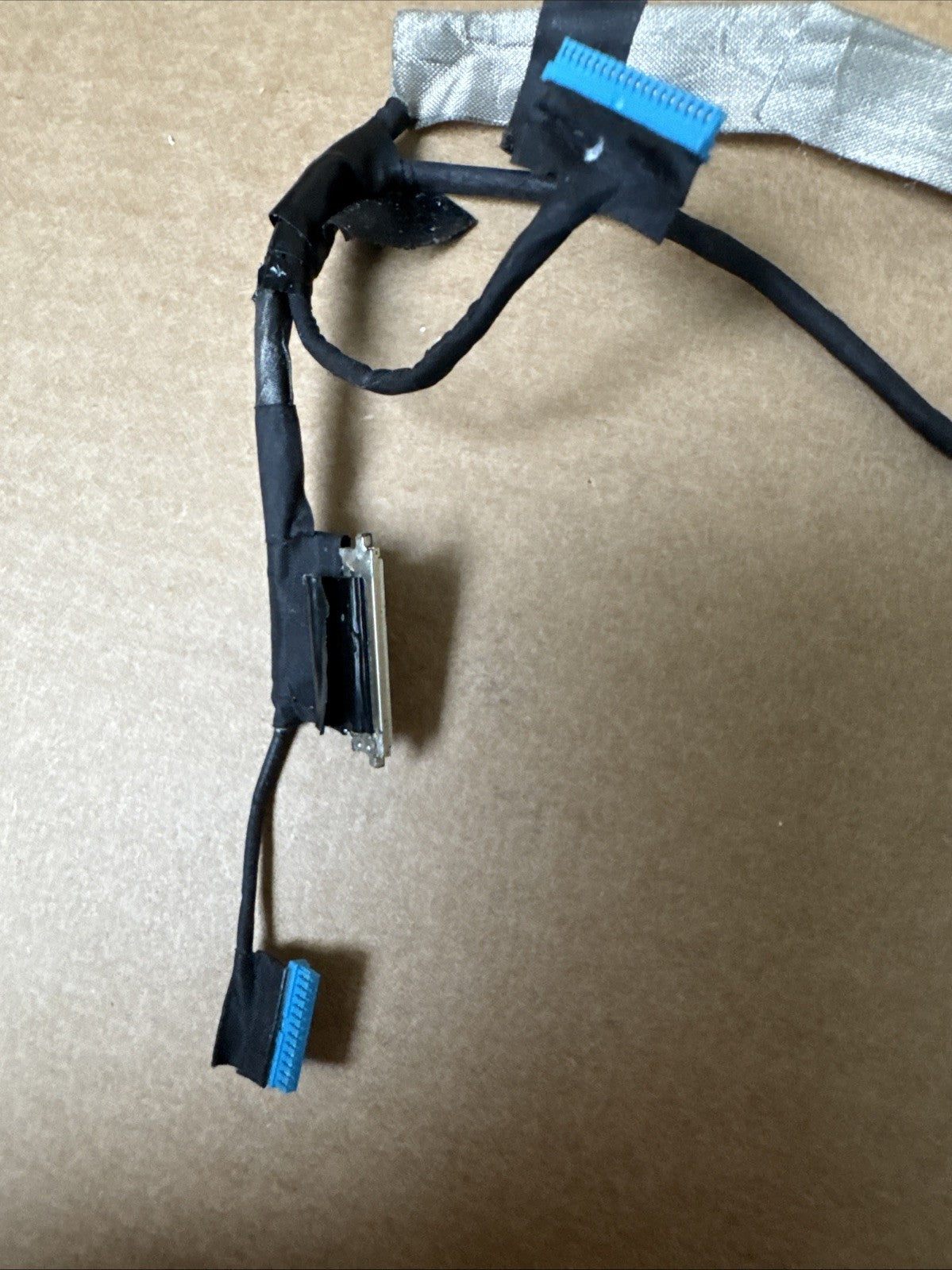 DELL LATITUDE 5440 LCD SCREEN CABLE / RIBBON - Refurb.