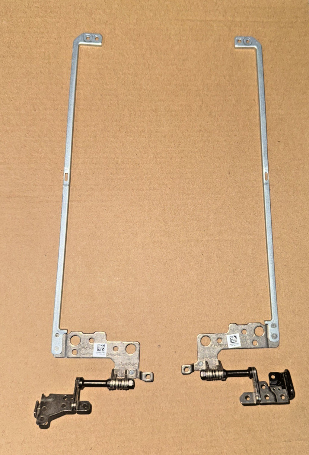 Dell Vostro (5000) 5468 Series 0RX6KP / 0WTWXW Hinges Set - Refurb.
