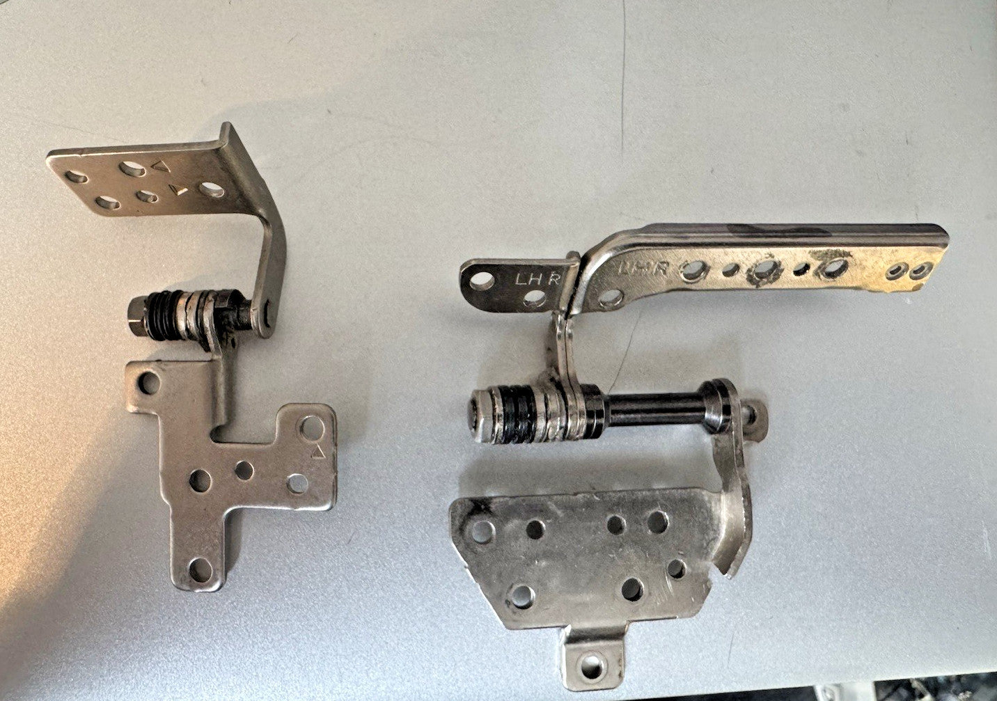 Asus Vivobook X540 Hinges Pair Left and Right - these fit multiple models - Refurb.