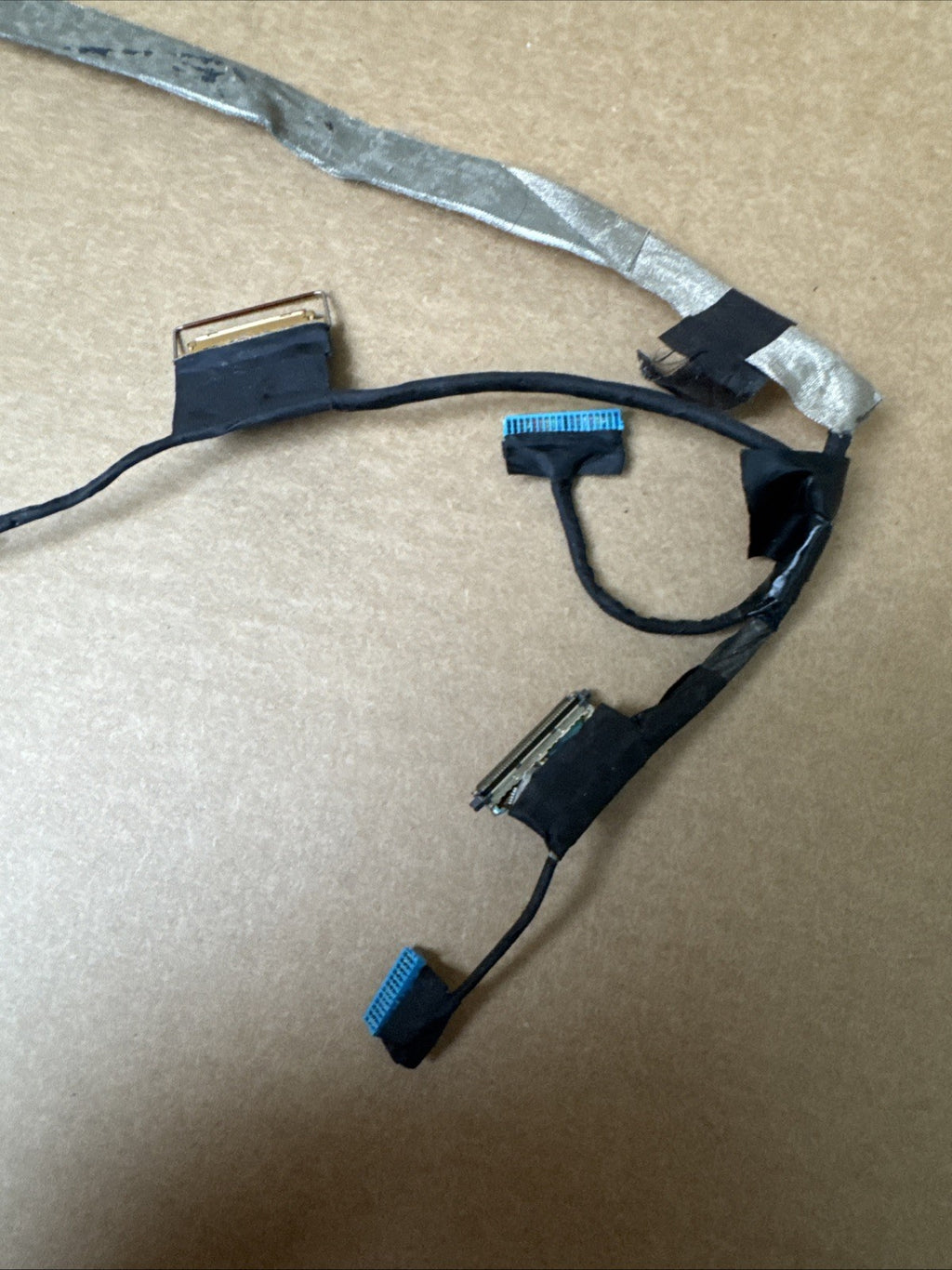 DELL LATITUDE 5440 LCD SCREEN CABLE / RIBBON - Refurb.